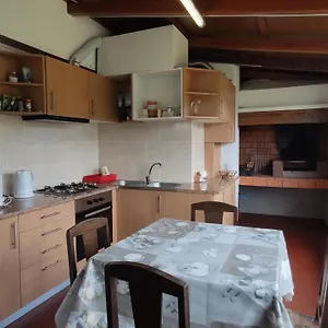 Alojamento de Acomodação e Pequeno-almoço Ilha & Montanha -, Santana (Madeira)